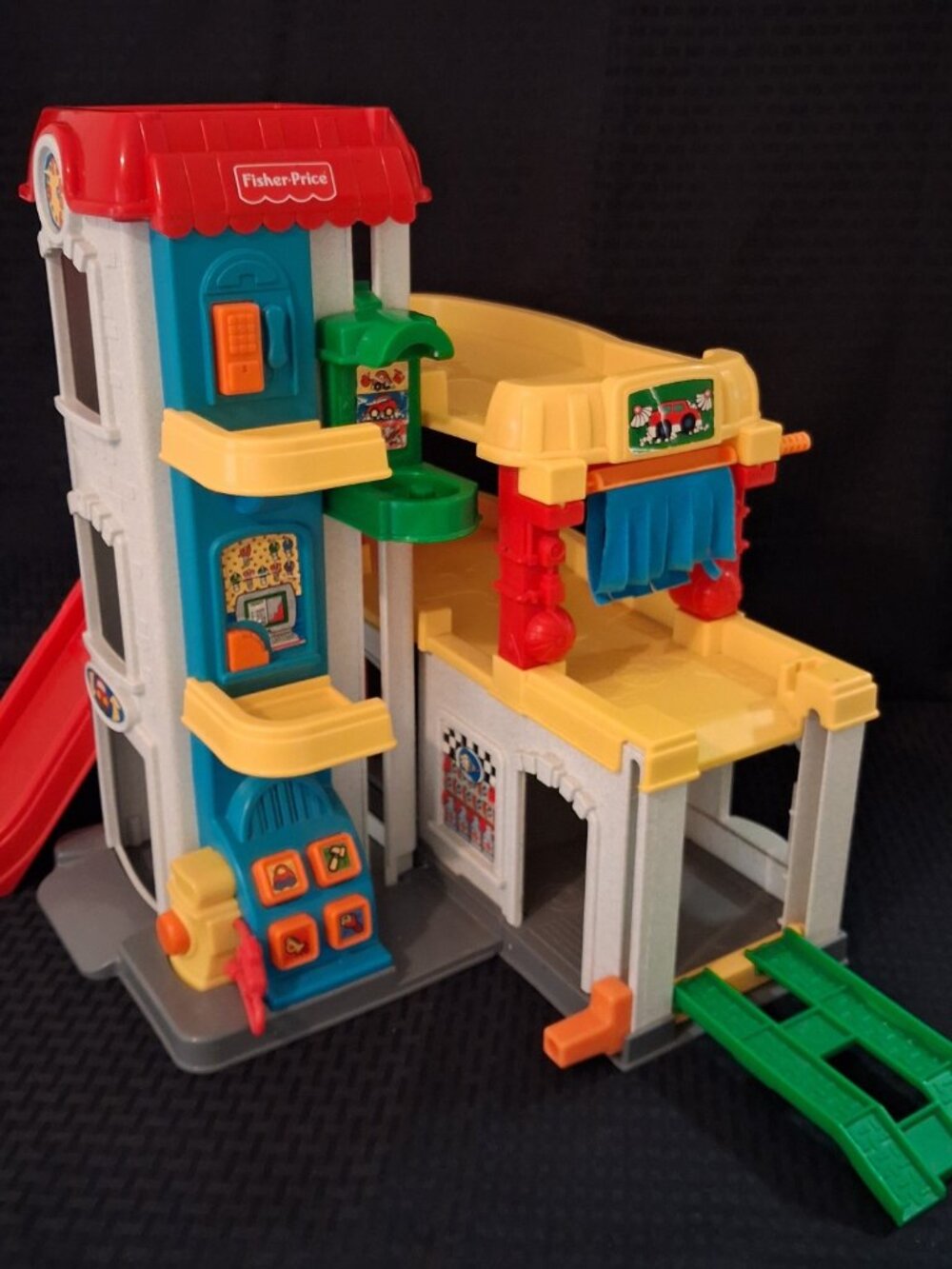 VTG Fisher-Price Little People Garage Gas Station Car Wash Playset 1999 Works!